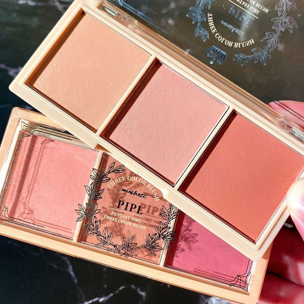 Three-Color Matte Blush Palette