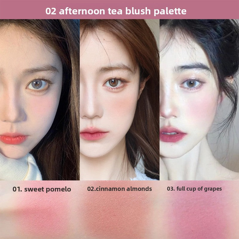 Three-Color Matte Blush Palette