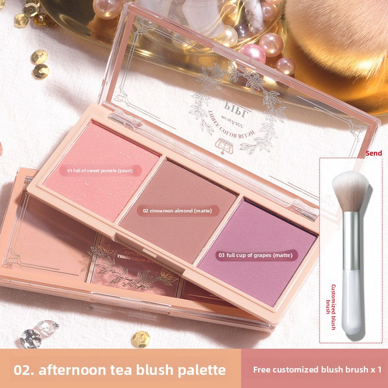 Three-Color Matte Blush Palette